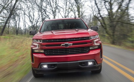 2019 Chevrolet Silverado RST Front Wallpapers 450x275 (6)