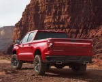 2019 Chevrolet Silverado Rear Three-Quarter Wallpapers 150x120 (3)