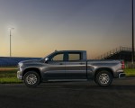 2019 Chevrolet Silverado Side Wallpapers 150x120 (15)