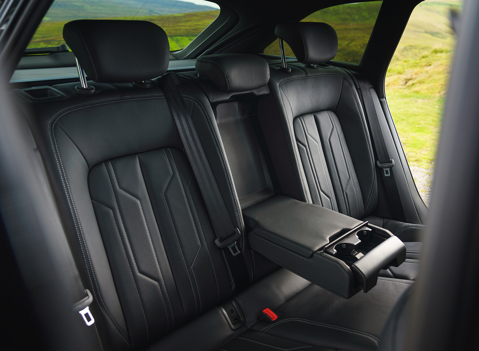 2019 Audi A6 Avant 50 TDI Quattro (UK-Spec) Interior Rear Seats Wallpapers #60 of 62