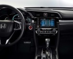 2019 Honda Civic Sedan Central Console Wallpapers 150x120 (15)