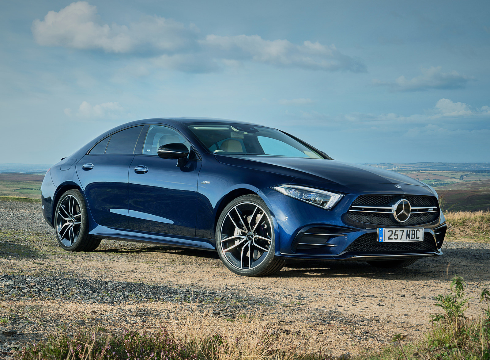 2019 Mercedes-AMG CLS 53 (UK-Spec) Front Three-Quarter Wallpapers  #47 of 99
