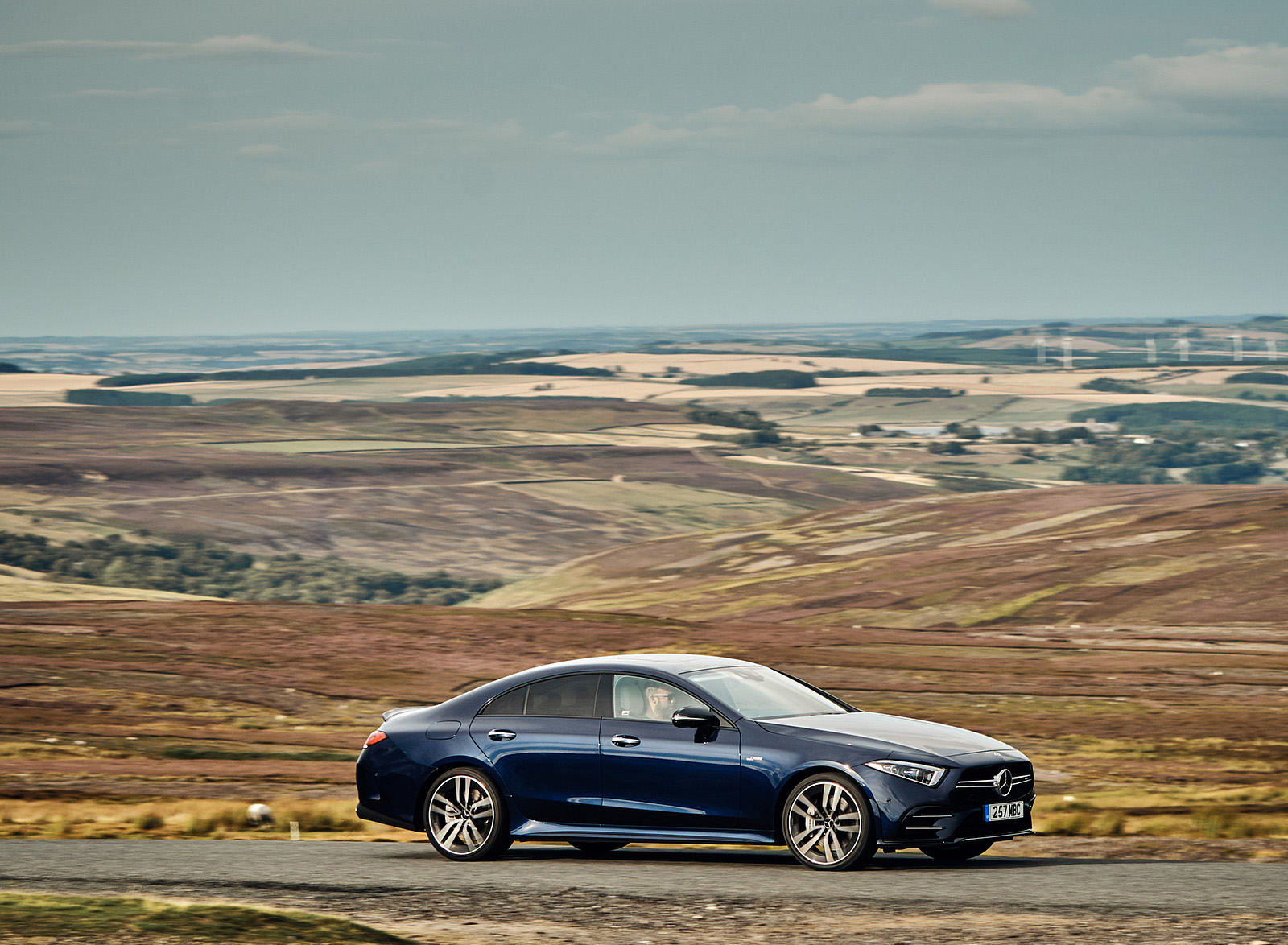 2019 Mercedes-AMG CLS 53 (UK-Spec) Front Three-Quarter Wallpapers #38 of 99