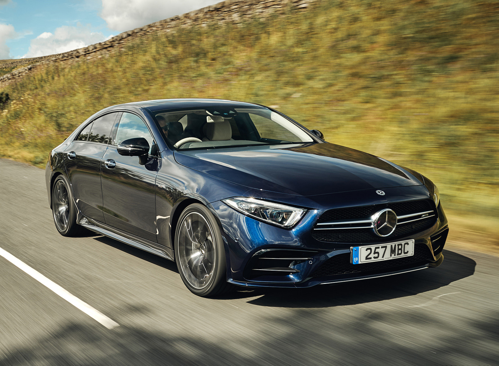 2019 Mercedes-AMG CLS 53 (UK-Spec) Front Three-Quarter Wallpapers (2)