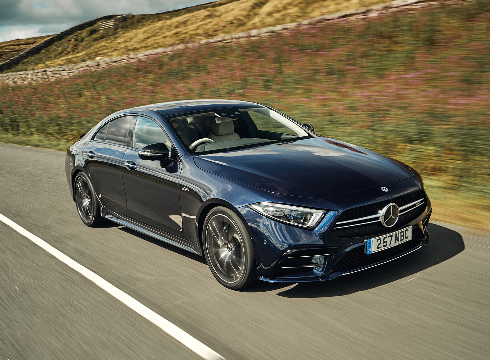 2019 Mercedes-AMG CLS 53 (UK-Spec) Front Three-Quarter Wallpapers (6)