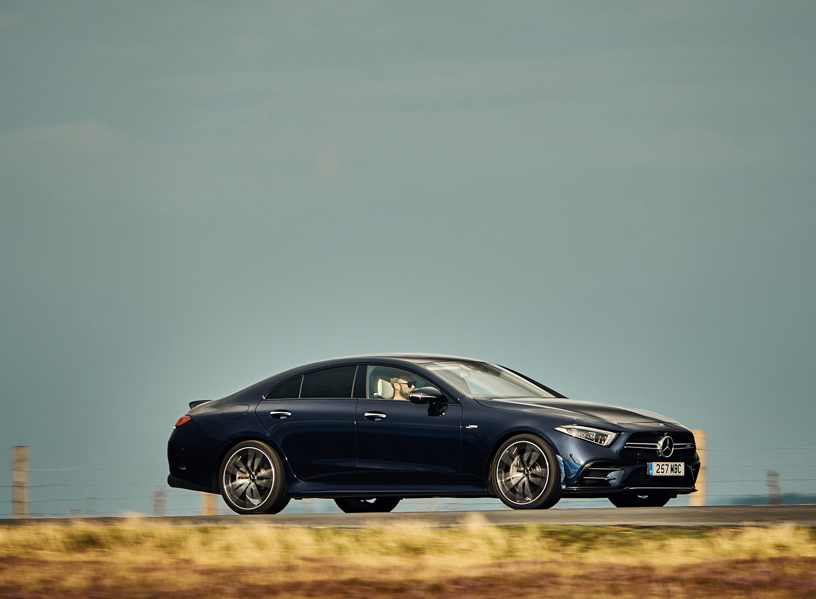 2019 Mercedes-AMG CLS 53 (UK-Spec) Front Three-Quarter Wallpapers #19 of 99