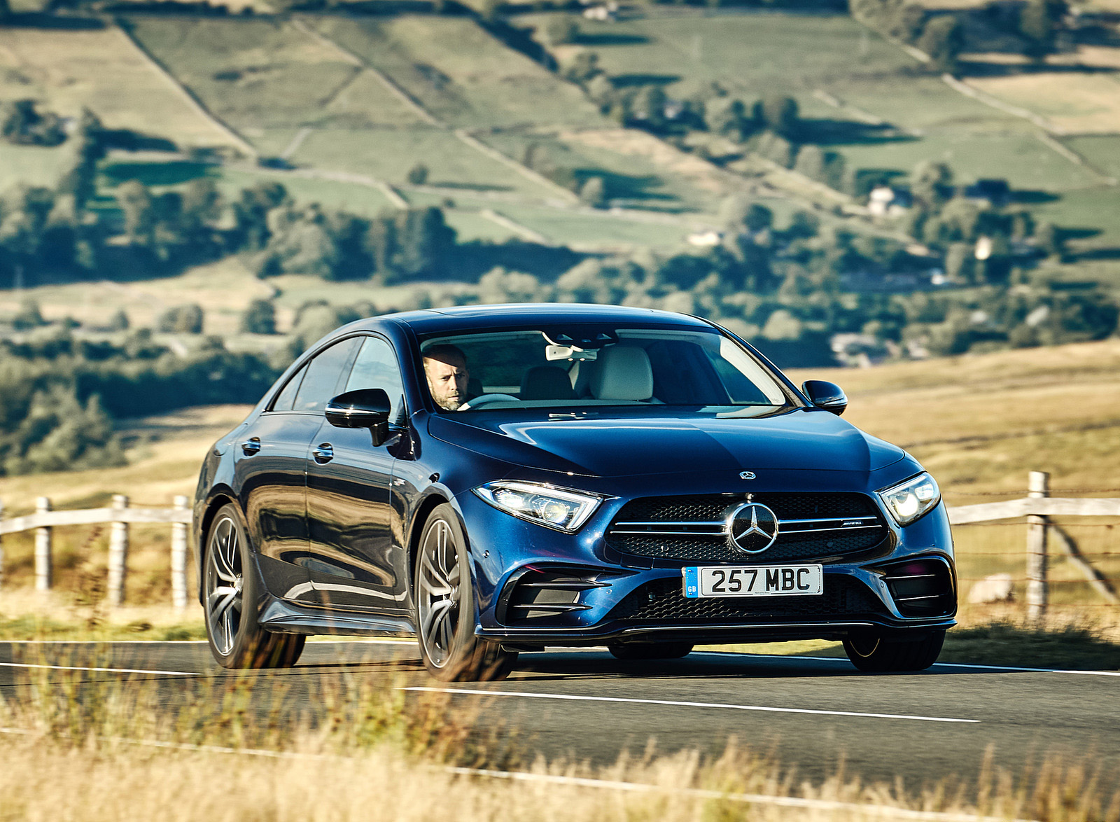 Mercedes Benz CLS 63 AMG синий