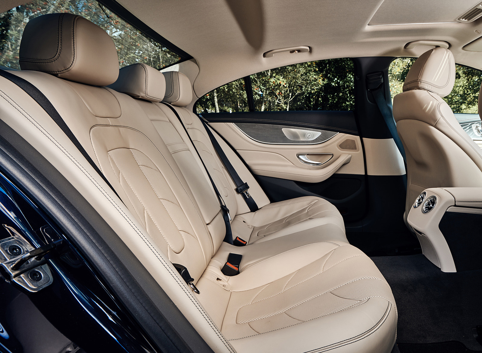 2019 Mercedes-AMG CLS 53 (UK-Spec) Interior Rear Seats Wallpapers #99 of 99