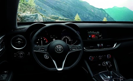 2018 Alfa Romeo Stelvio Interior Cockpit Wallpapers 450x275 (35)