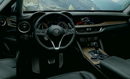2018 Alfa Romeo Stelvio Interior Cockpit Wallpapers 450x275 (32)