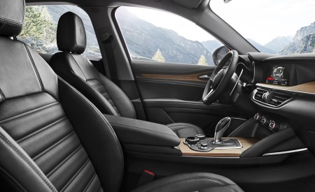 2018 Alfa Romeo Stelvio Interior Front Seats Wallpapers 450x275 (28)
