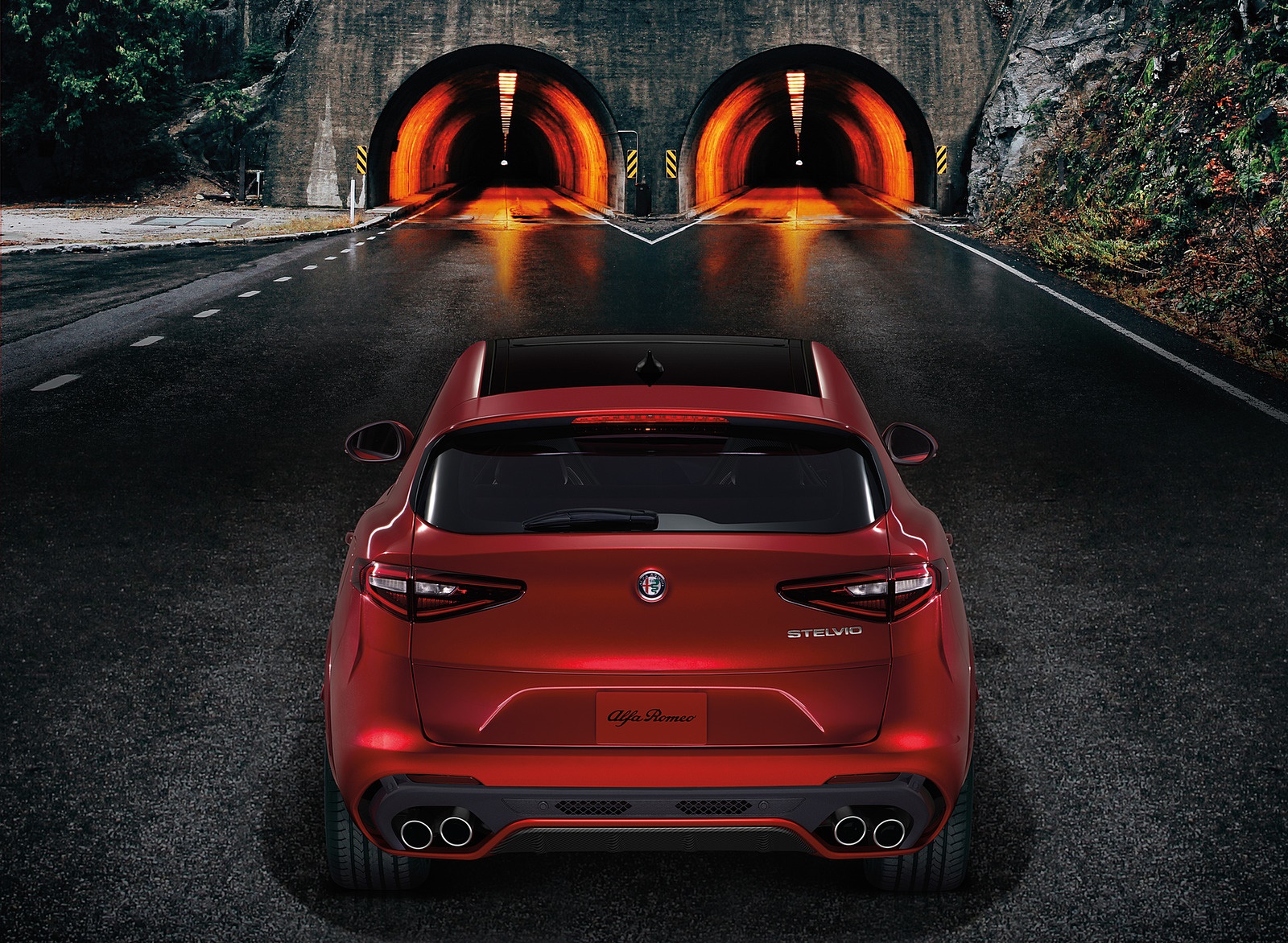 2018 Alfa Romeo Stelvio Rear Wallpapers (7)