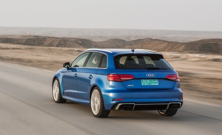 2018 Audi RS 3 Sportback (Color: Mystic Blue) Rear Three-Quarter Wallpapers 450x275 (37)