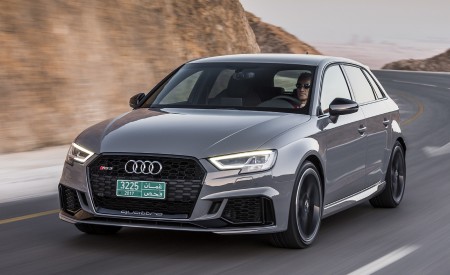 2018 Audi RS 3 Sportback (Color: Nardo Grey) Front Three-Quarter Wallpapers 450x275 (43)