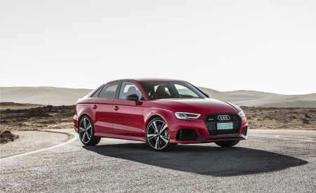 2018 Audi RS3 Sedan (Color: Misano Red) Front Three-Quarter Wallpapers 450x275 (46)
