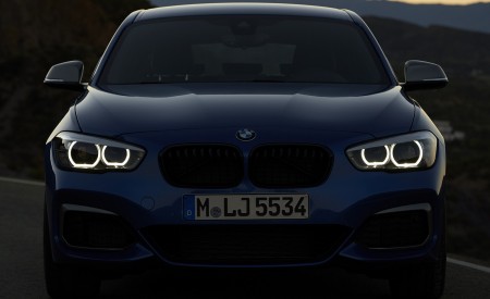 2018 BMW M140i xDrive Headlight Wallpapers 450x275 (38)
