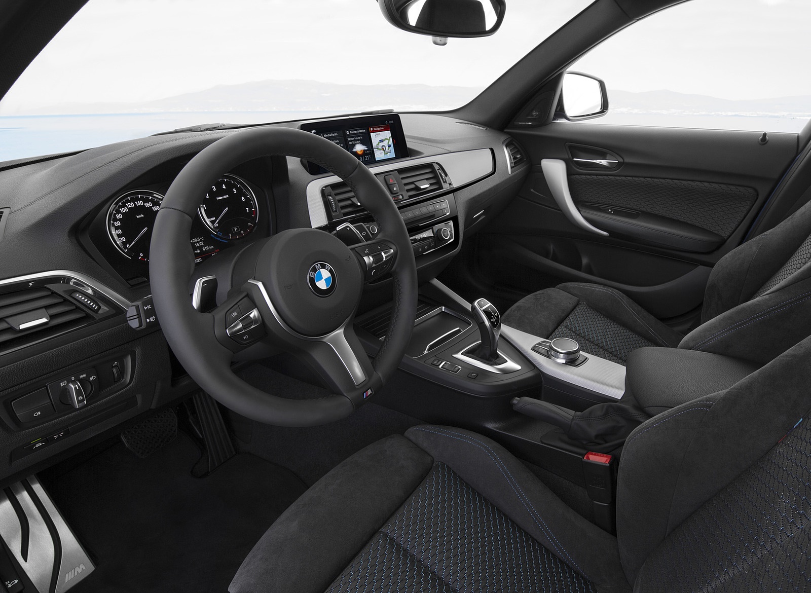2018 BMW M140i xDrive Interior Wallpapers #32 of 38