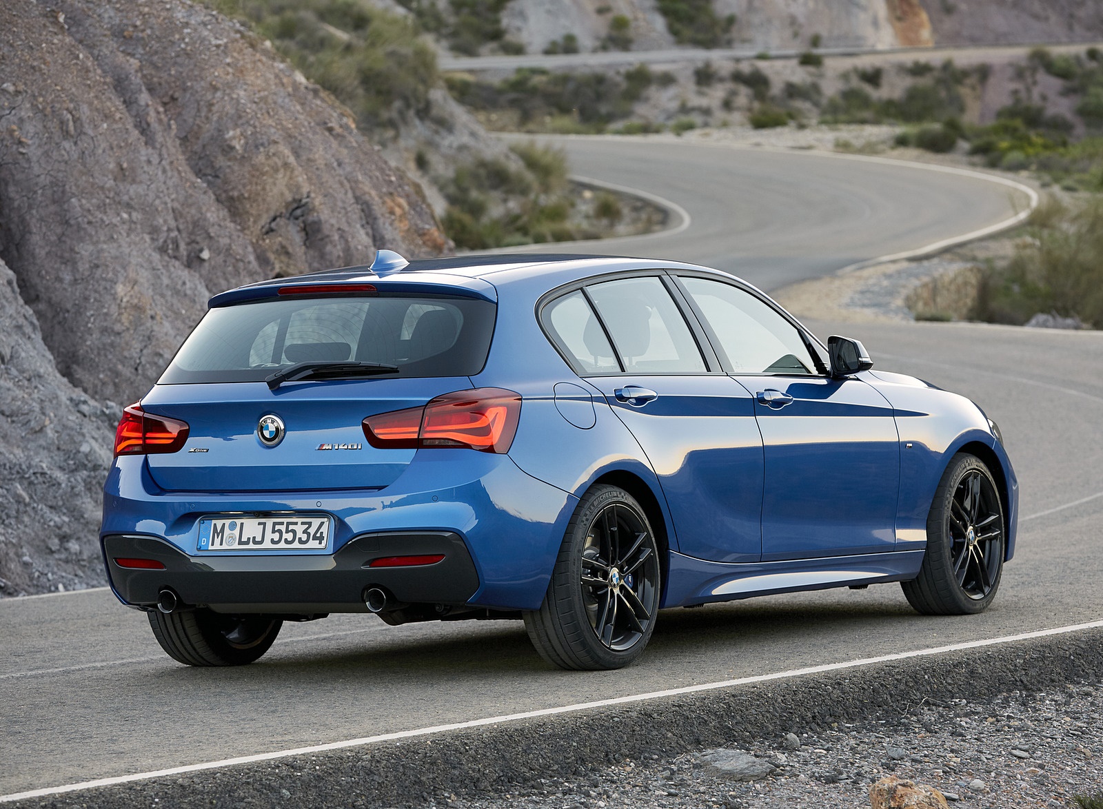 2018 BMW M140i xDrive Rear Three-Quarter Wallpapers (10)