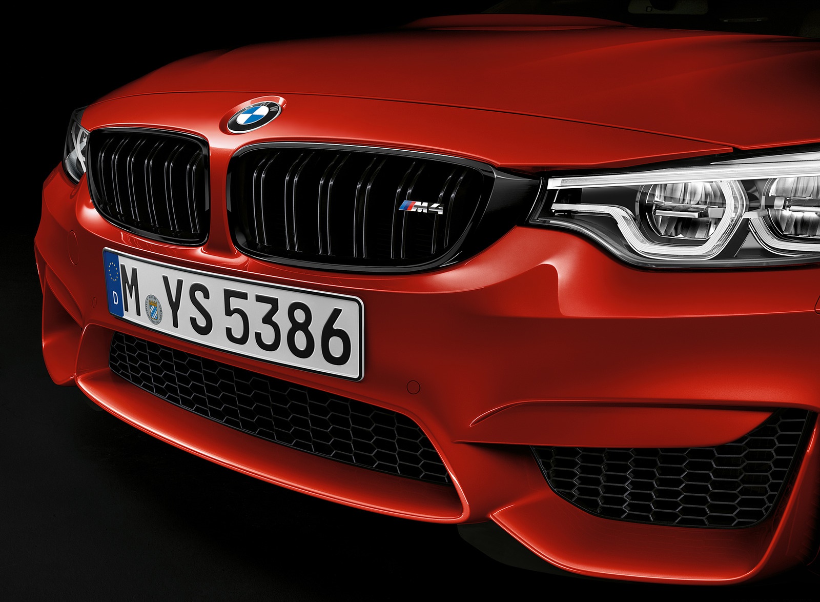 2018 BMW M4 Coupe Front Bumper Wallpapers #6 of 17