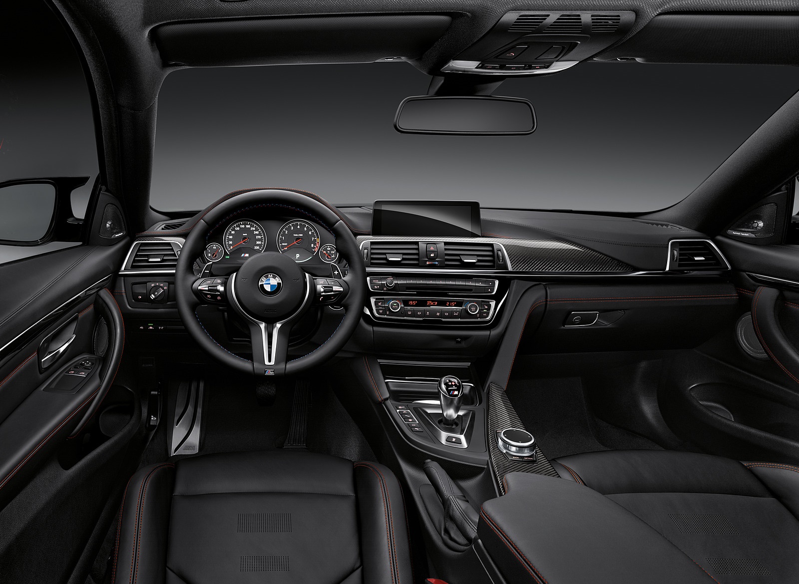 2018 BMW M4 Coupe Interior Cockpit Wallpapers #14 of 17