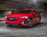 2018 Buick Regal GS Front Three-Quarter Wallpapers 150x120 (18)