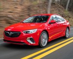 2018 Buick Regal GS Front Three-Quarter Wallpapers 150x120 (3)