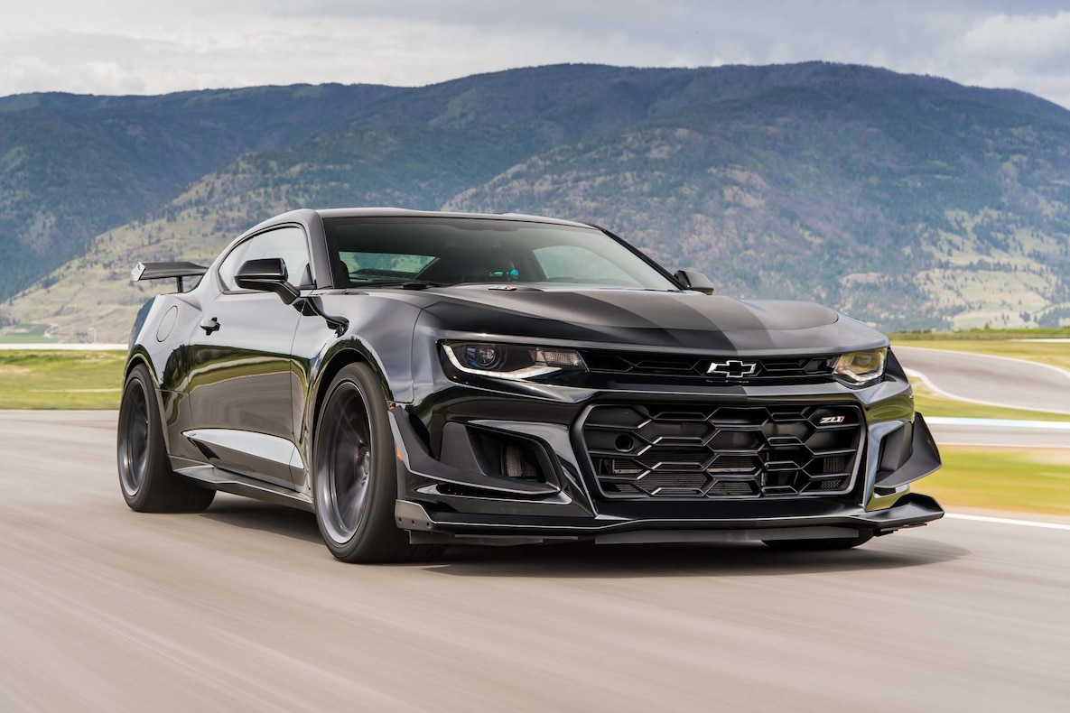 2018 Chevrolet Camaro ZL1 1LE Front Three-Quarter Wallpapers #28 of 80