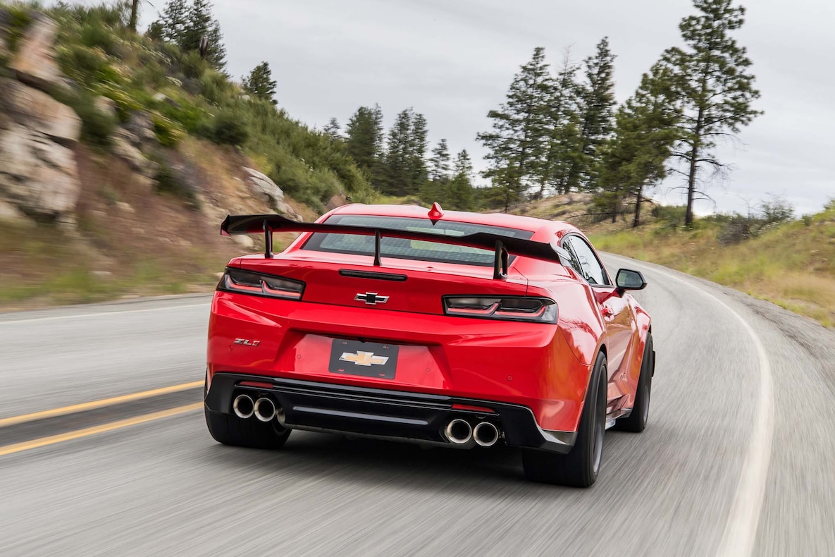 2018 Chevrolet Camaro ZL1 1LE Rear Wallpapers #12 of 80