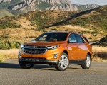 2018 Chevrolet Equinox 1.5T Premier Front Three-Quarter Wallpapers 150x120 (54)