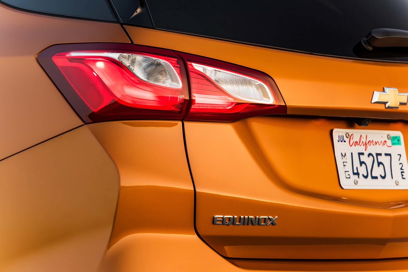 2018 Chevrolet Equinox 1.5T Premier Tail Light Wallpapers #61 of 101
