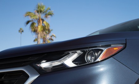 2018 Chevrolet Equinox Diesel Headlight Wallpapers 450x275 (95)