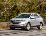 2018 Chevrolet Equinox Front Three-Quarter Wallpapers 150x120 (75)