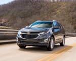 2018 Chevrolet Equinox Front Three-Quarter Wallpapers 150x120 (33)