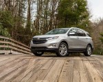 2018 Chevrolet Equinox Front Three-Quarter Wallpapers 150x120 (71)