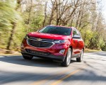 2018 Chevrolet Equinox Front Three-Quarter Wallpapers 150x120 (6)