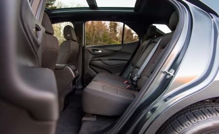 2018 Chevrolet Equinox Interior Rear Seats Wallpapers 450x275 (83)