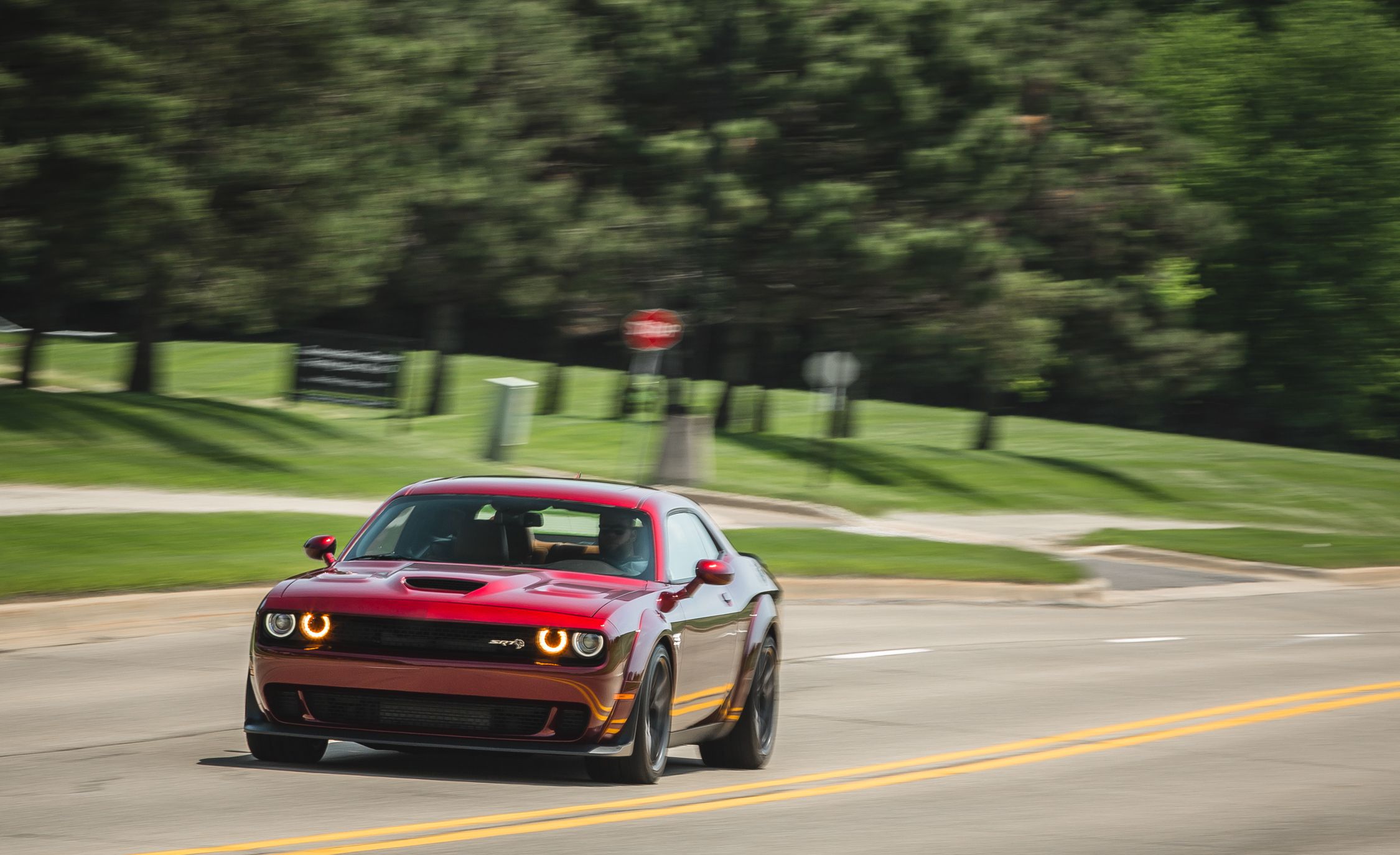 2018 Dodge Challenger SRT Hellcat Widebody (Color: Octane Red) Front Three-Quarter Wallpapers (7)