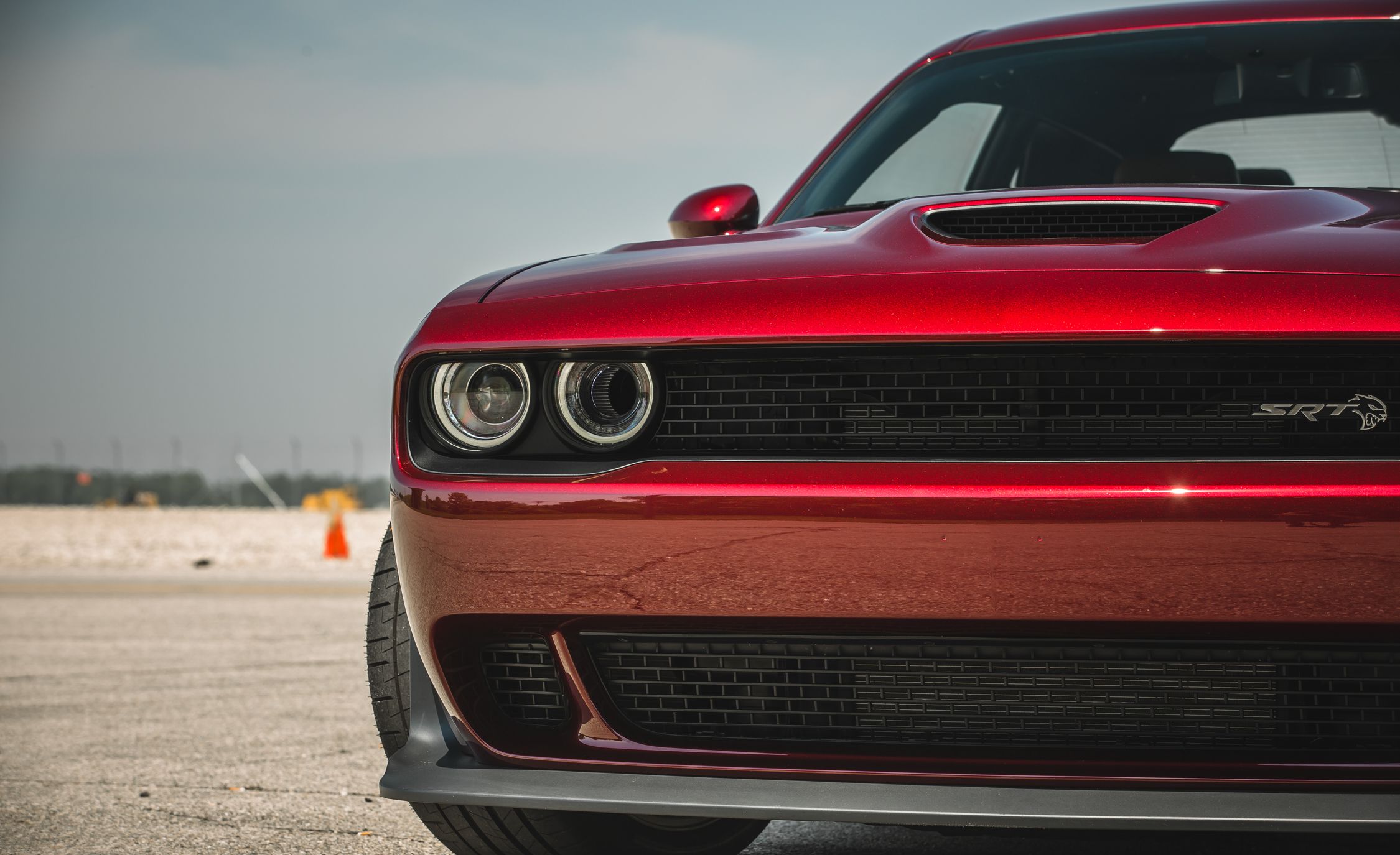 2018 Dodge Challenger SRT Hellcat Widebody (Color: Octane Red) Grill Wallpapers #21 of 108