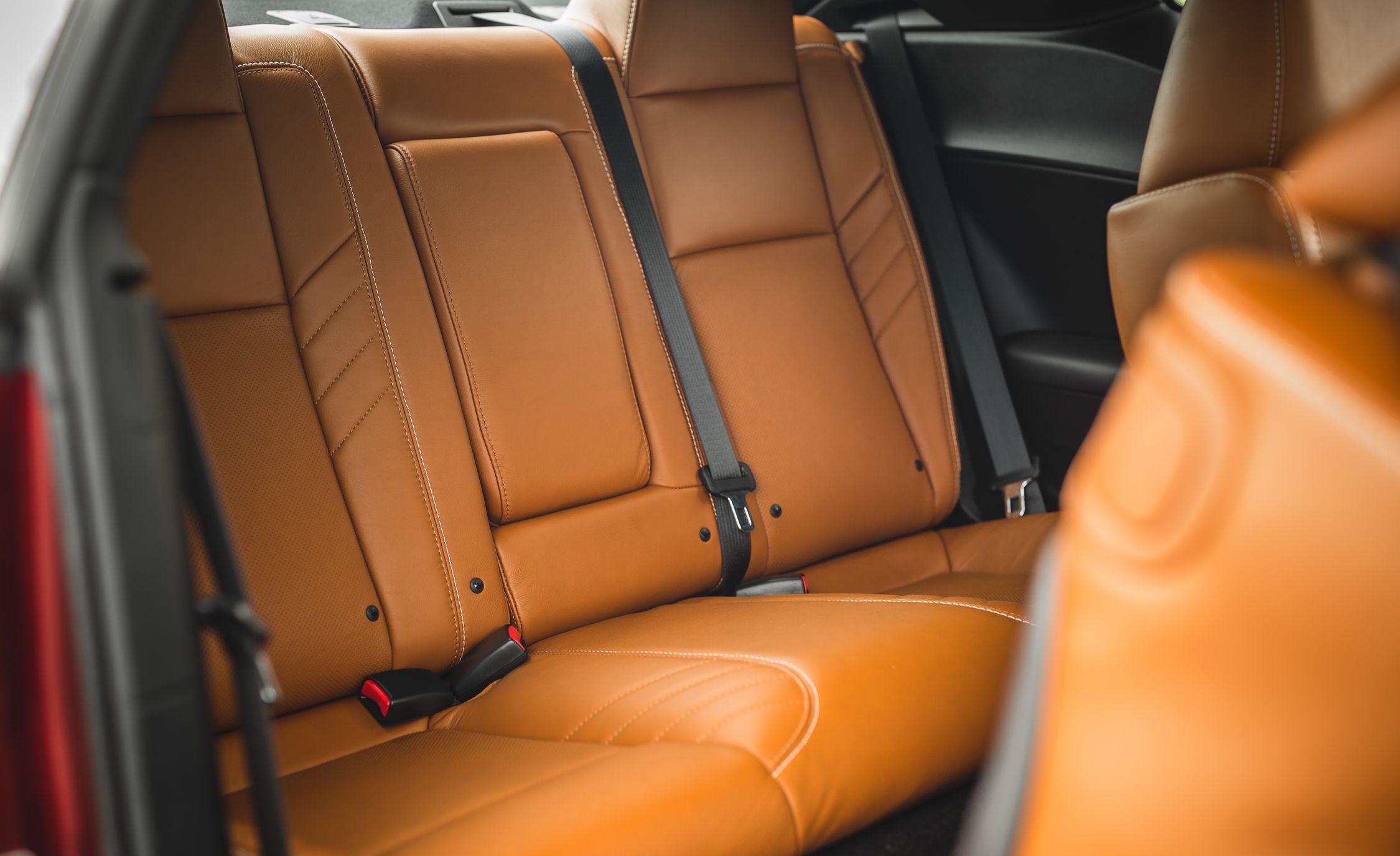 2018 Dodge Challenger SRT Hellcat Widebody (Color: Octane Red) Interior Rear Seats Wallpapers #34 of 108