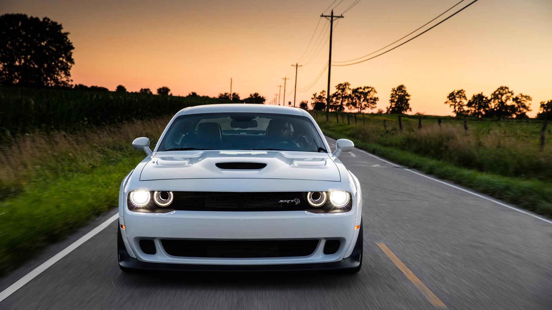 2018 Dodge Challenger SRT Hellcat Widebody (Color: White Knuckle) Front Wallpapers #83 of 108