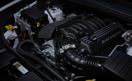 2018 Dodge Durango SRT Engine Wallpapers 450x275 (67)