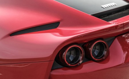 2018 Ferrari 812 Superfast Tail Light Wallpapers 450x275 (29)