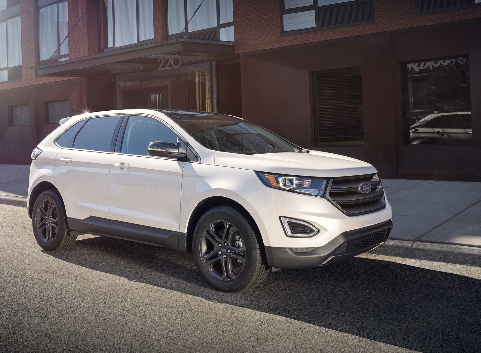 2018 Ford Edge SEL Sport Appearance Package Front Three-Quarter Wallpapers (4)