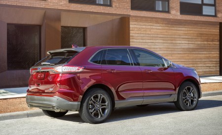 2018 Ford Edge SEL Sport Appearance Package Rear Three-Quarter Wallpapers 450x275 (9)