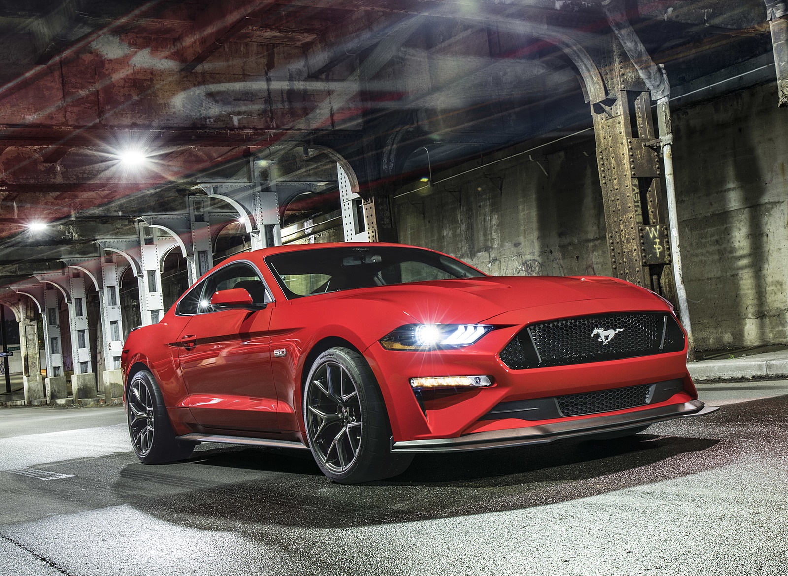 2018 Ford Mustang GT Performance Pack Level 2 Front Three-Quarter Wallpapers #47 of 96