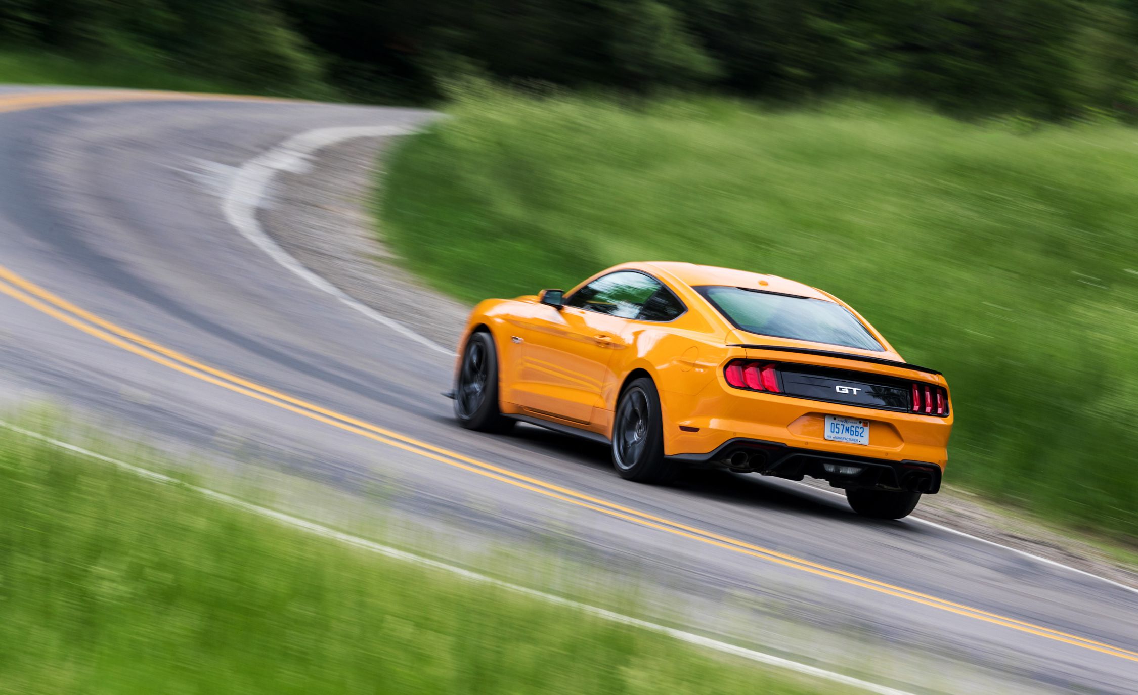 Ford Mustang gt 2017 Р¶РµР»С‚С‹Р№