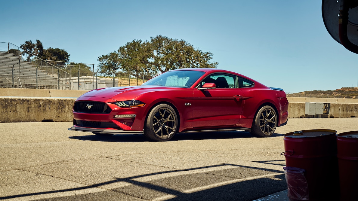 2018 Ford Mustang GT Performance Pack Level 2 Side Wallpapers (5)