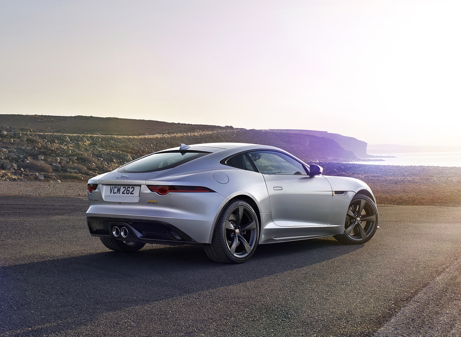 2018 Jaguar F-TYPE 400 SPORT Coupe Rear Three-Quarter Wallpapers #20 of 51