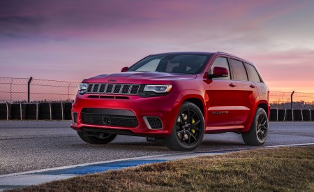 2018 Jeep Grand Cherokee Supercharged Trackhawk Front Three-Quarter Wallpapers 450x275 (20)