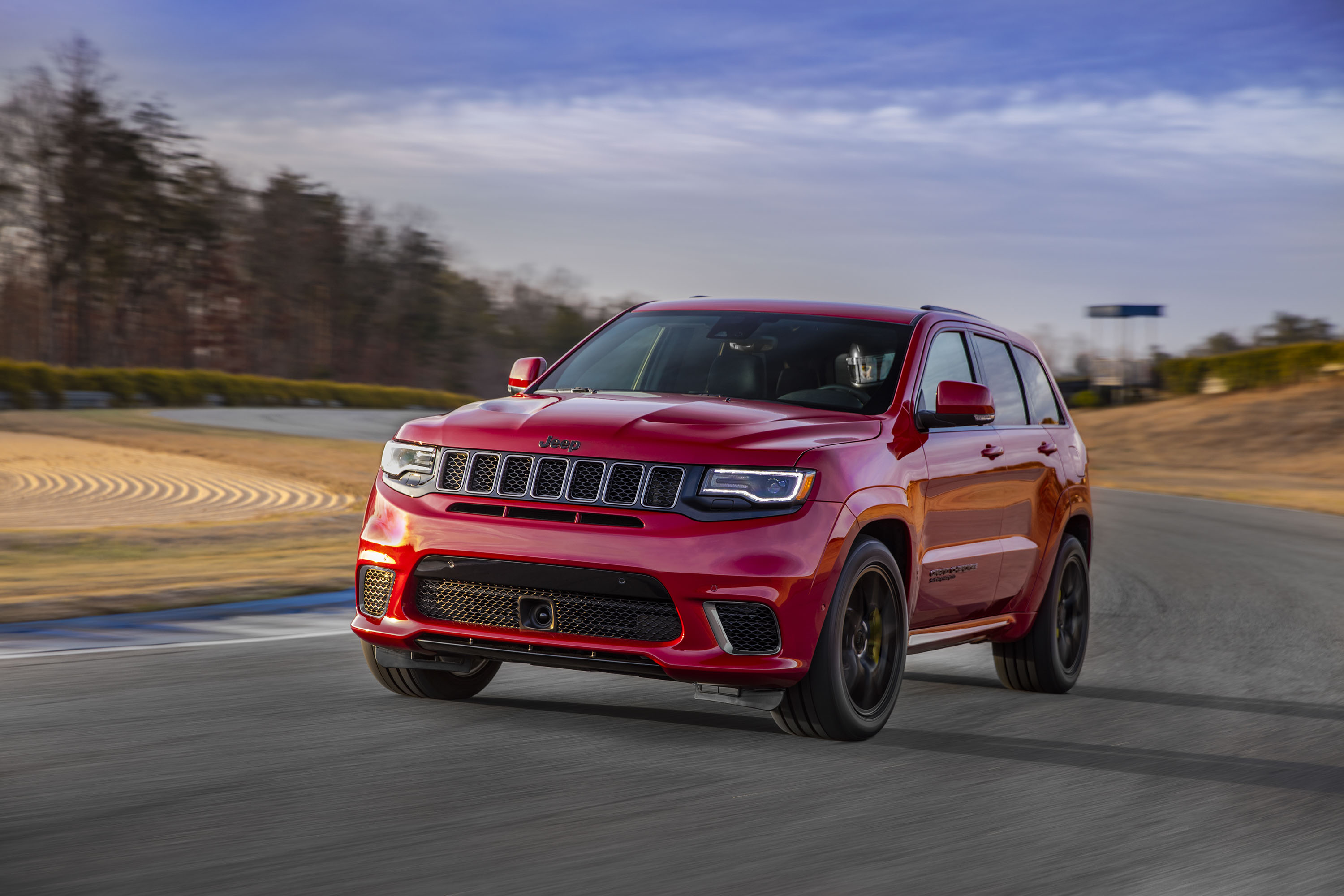 2018 Jeep Grand Cherokee Supercharged Trackhawk Front Three-Quarter Wallpapers (1)